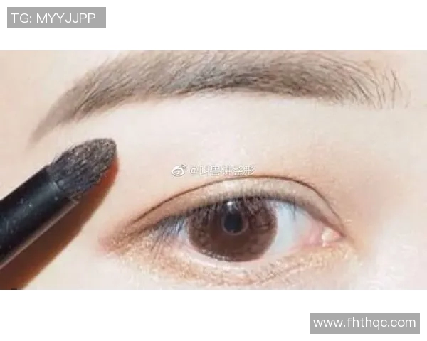 足球明星双眼皮的魅力与风格解析让我们一起探讨他们的独特眼神魅力